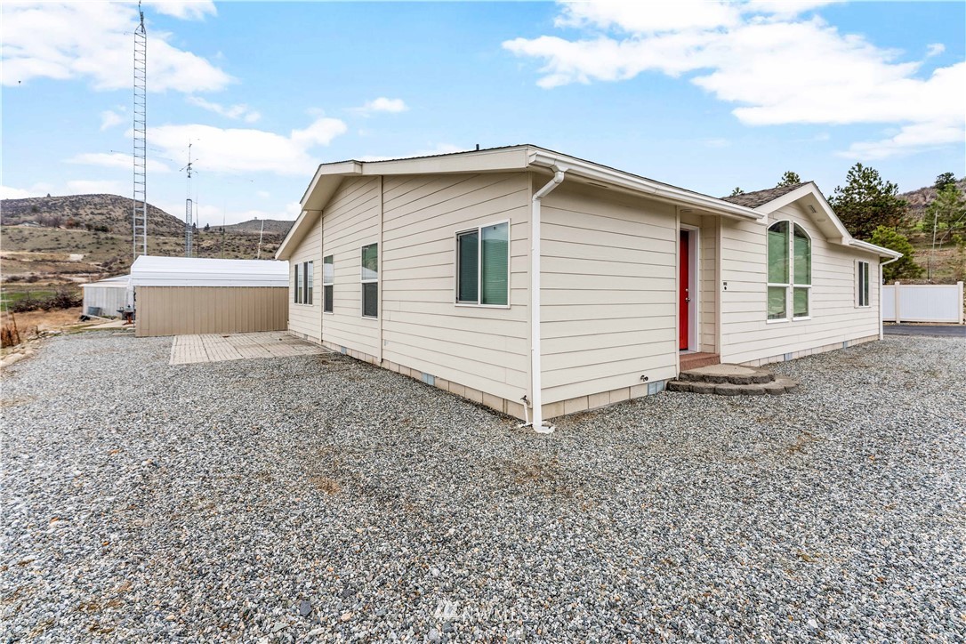 195 Ivan Morse Road Manson, WA 98831 - Photo 8 of 29 Gallery Image 8