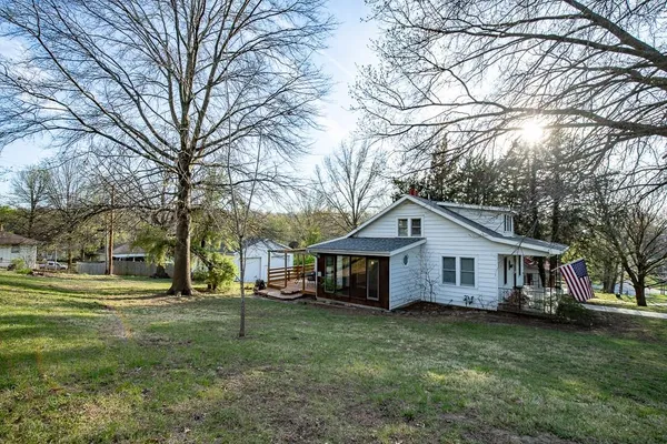 $235,000 | 11813-11815 East Scarritt Avenue, Sugar Creek, MO 64054