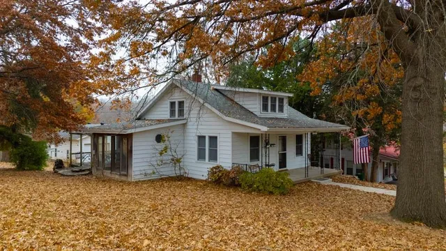 $250,000 | 11813-11815 East Scarritt Avenue, Sugar Creek, MO 64054