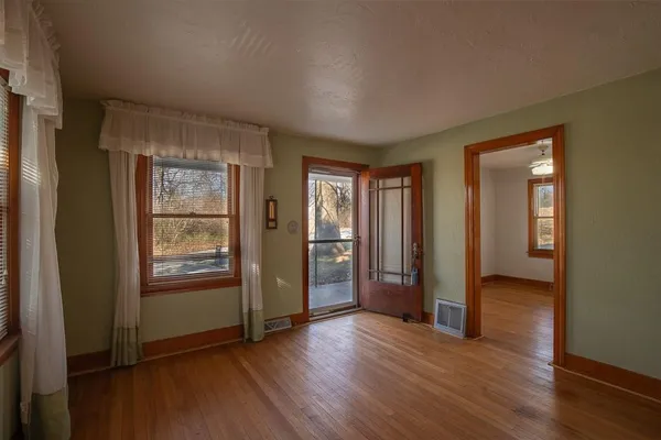 $235,000 | 11813-11815 East Scarritt Avenue, Sugar Creek, MO 64054