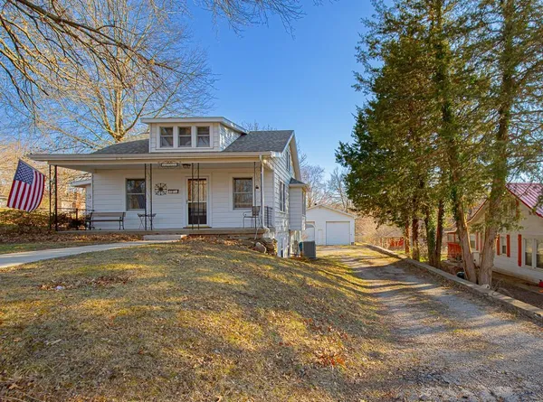 $235,000 | 11813-11815 East Scarritt Avenue, Sugar Creek, MO 64054