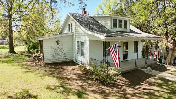 $235,000 | 11813-11815 East Scarritt Avenue, Sugar Creek, MO 64054