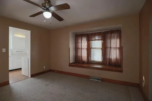 $250,000 | 11813-11815 East Scarritt Avenue, Sugar Creek, MO 64054