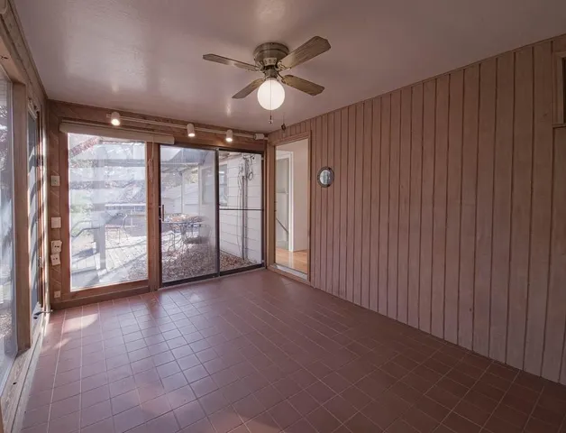 $250,000 | 11813-11815 East Scarritt Avenue, Sugar Creek, MO 64054