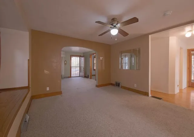 $250,000 | 11813-11815 East Scarritt Avenue, Sugar Creek, MO 64054