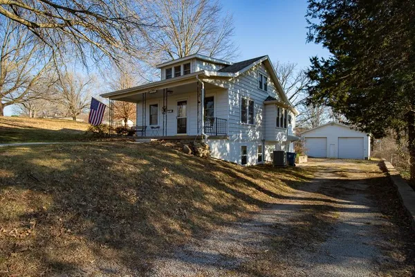 $235,000 | 11813-11815 East Scarritt Avenue, Sugar Creek, MO 64054