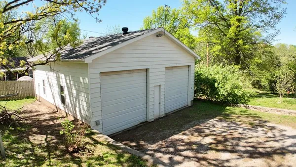 $235,000 | 11813-11815 East Scarritt Avenue, Sugar Creek, MO 64054