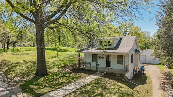 $235,000 | 11813-11815 East Scarritt Avenue, Sugar Creek, MO 64054