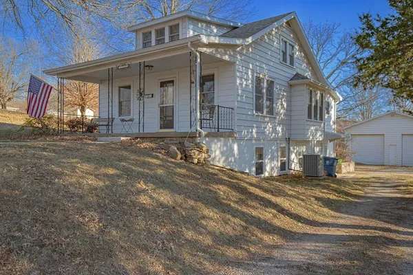 $235,000 | 11813-11815 East Scarritt Avenue, Sugar Creek, MO 64054