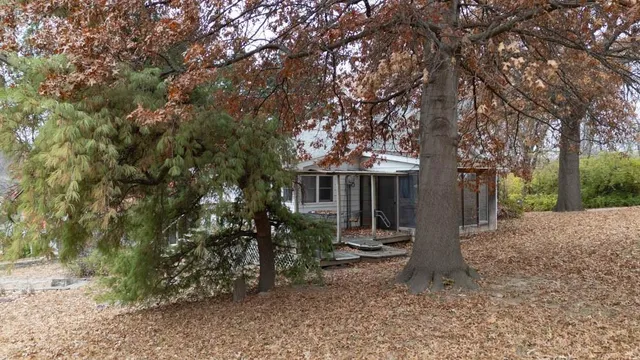 $250,000 | 11813-11815 East Scarritt Avenue, Sugar Creek, MO 64054