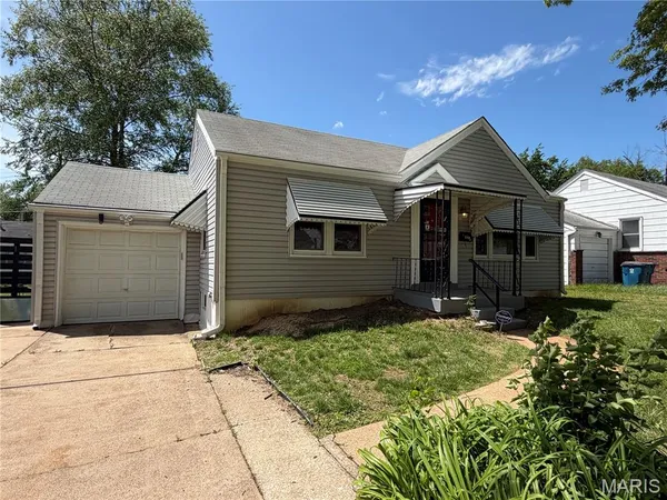 $1,575 | 2456 Wieck Drive, St. Louis, MO 63136