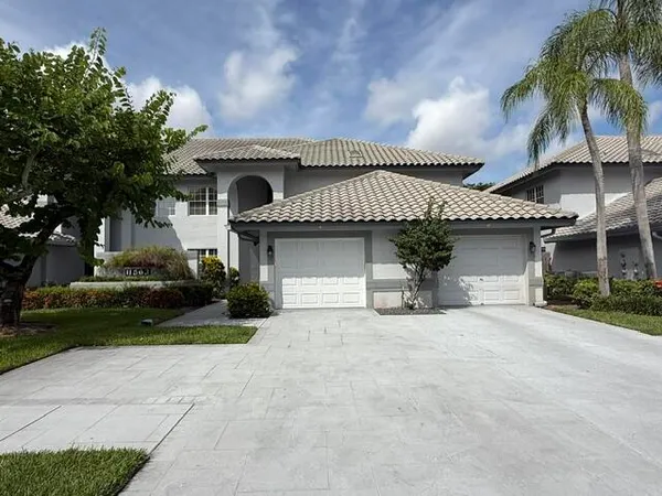 $6,000 | 11563 Briarwood Circle, Unit 4, Boynton Beach, FL 33437