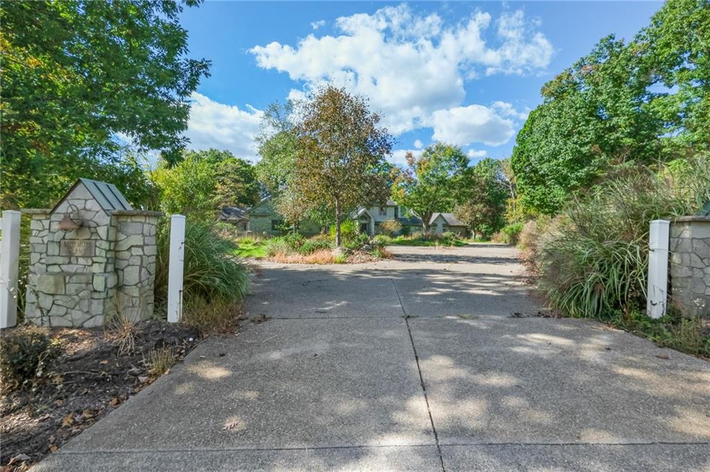 310 Mingo Road Wexford, PA 15090 - Photo 2 of 50 Gallery Image 2