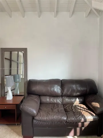 $1,400 | 1365 Marseille Drive, Unit 1, Miami Beach, FL 33141