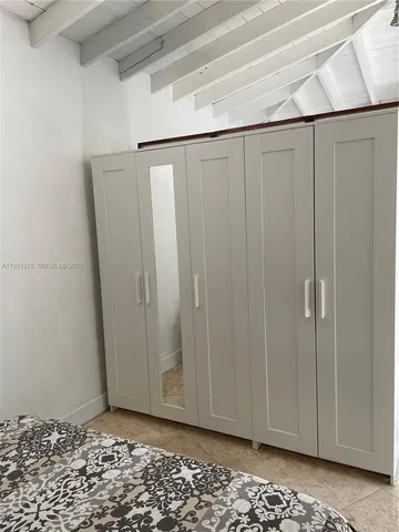 $1,400 | 1365 Marseille Drive, Unit 1, Miami Beach, FL 33141