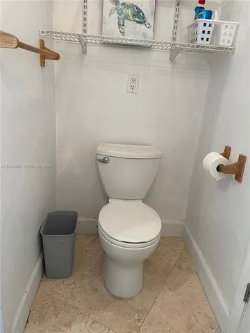 $1,400 | 1365 Marseille Drive, Unit 1, Miami Beach, FL 33141