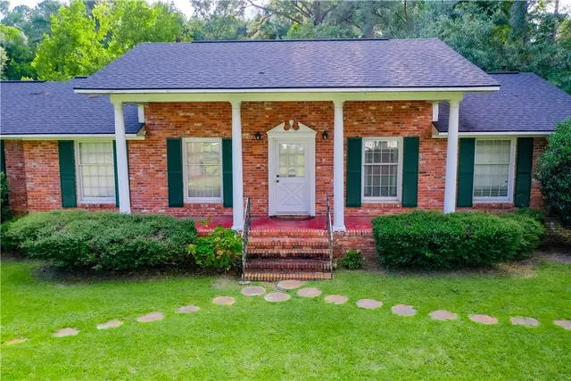 $259,900 | 1120 College Avenue, Blackshear, GA 31516