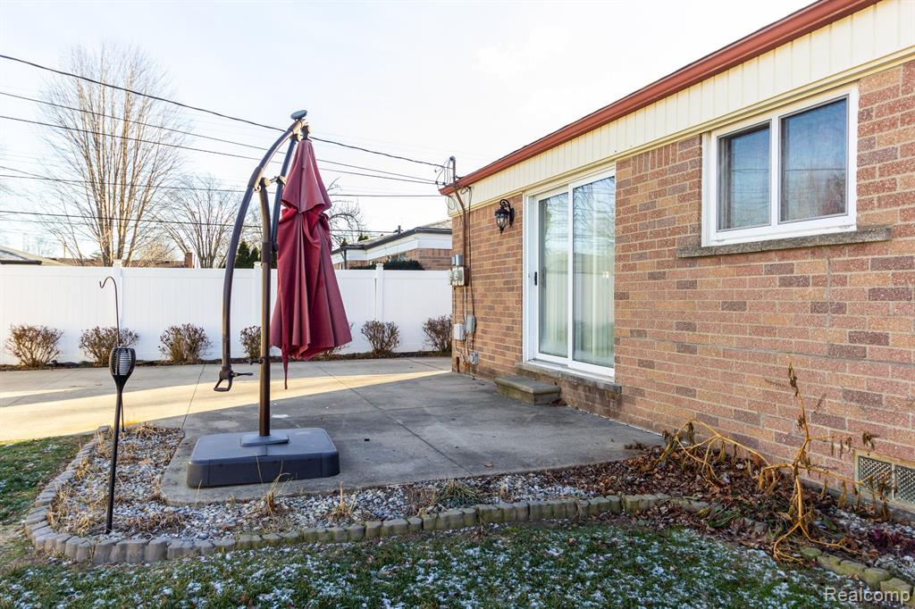 13649 Racine Court Warren, MI 48088 - Photo 37 of 38