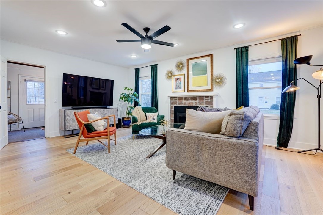 745 South Winton Road Brighton, NY 14618 - Photo 18 of 33