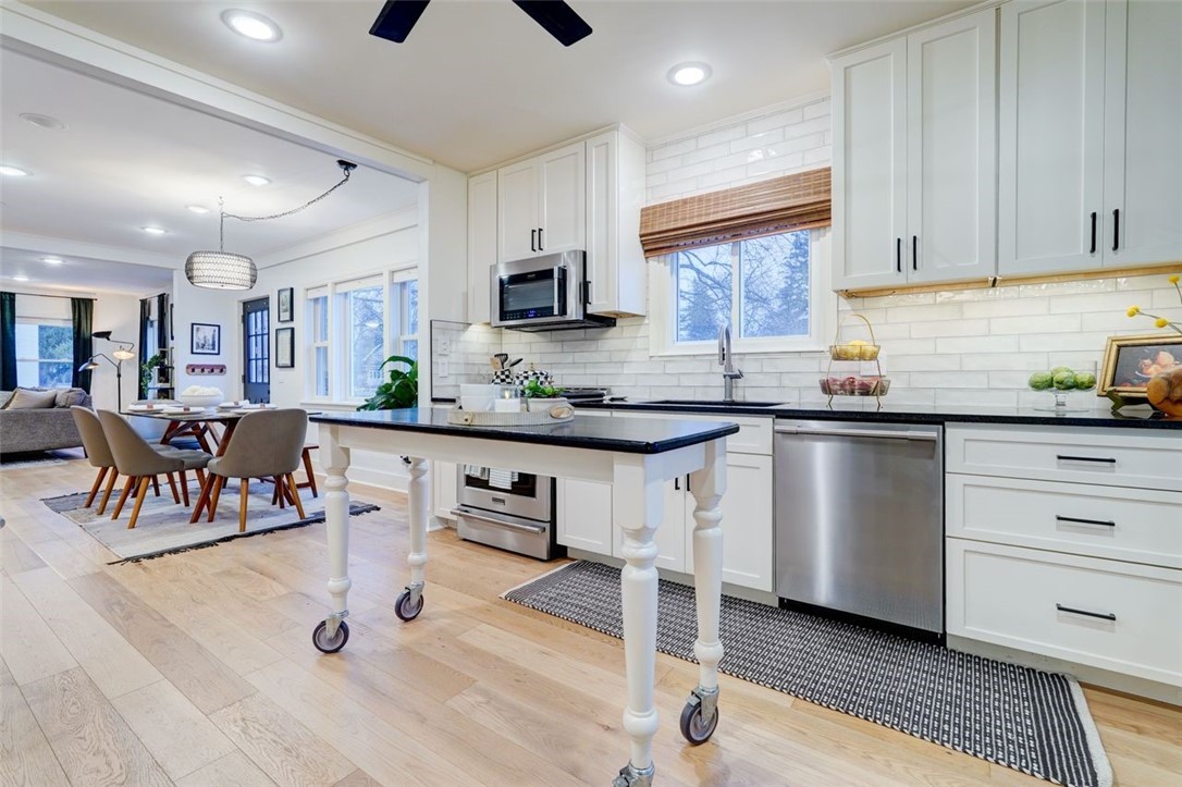 745 South Winton Road Brighton, NY 14618 - Photo 6 of 33