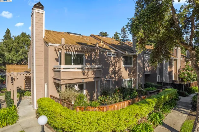 $1,299,888 | 3833 Burton Common, Fremont, CA 94536