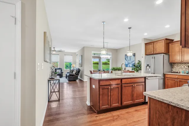 $435,000 | 6296 Doral Drive, Gurnee, IL 60031