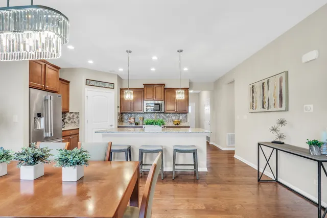 $435,000 | 6296 Doral Drive, Gurnee, IL 60031