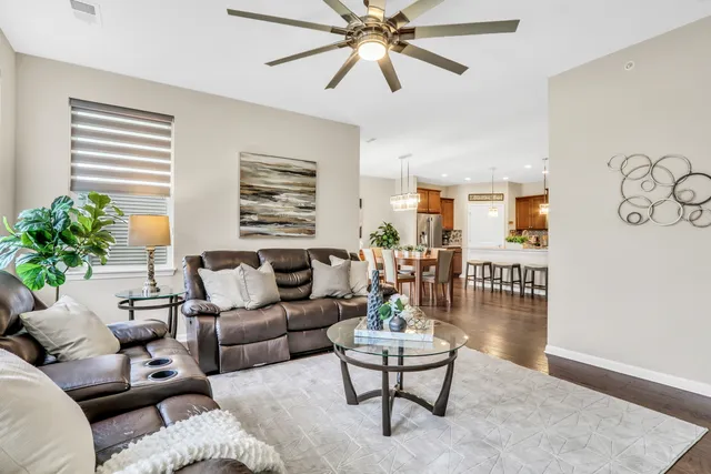 $435,000 | 6296 Doral Drive, Gurnee, IL 60031