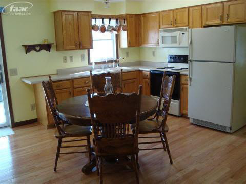 7015 Oak Road Vassar, MI 48768 - Photo 2 of 19 20226151-1.JPG