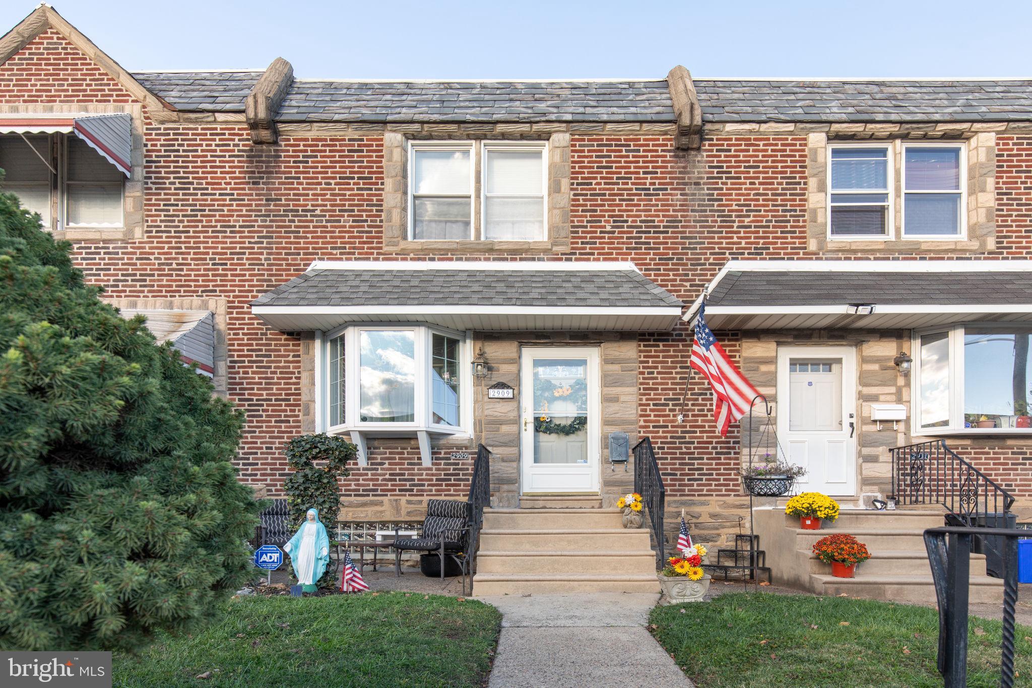 2909 Hellerman Street Philadelphia, PA 19149 - Photo 1 of 25