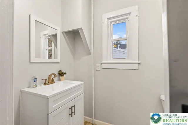 $550,000 | 28 South 1st Street, Bangor, PA 18013