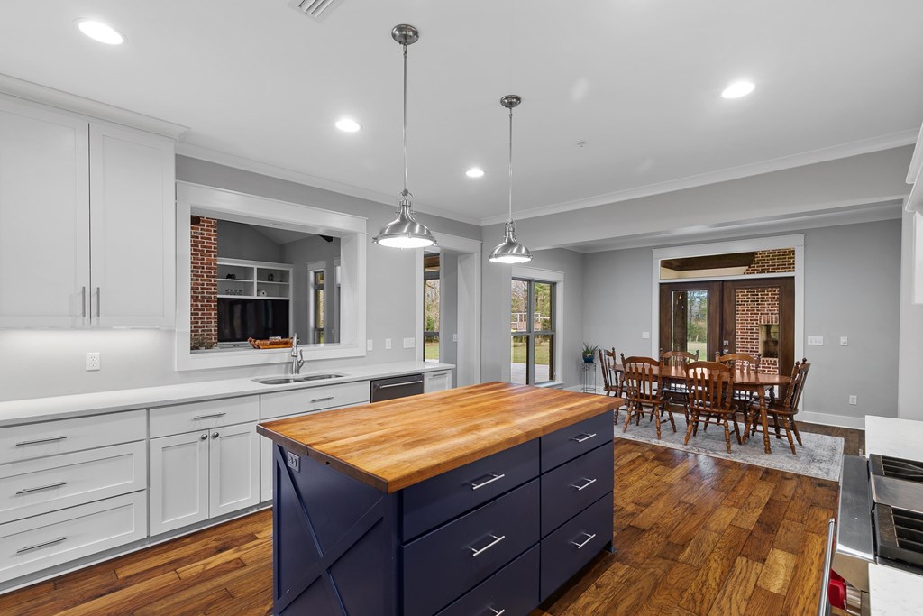 1335 Strong Road Ashford, AL 36312 - Photo 11 of 95 kitchen