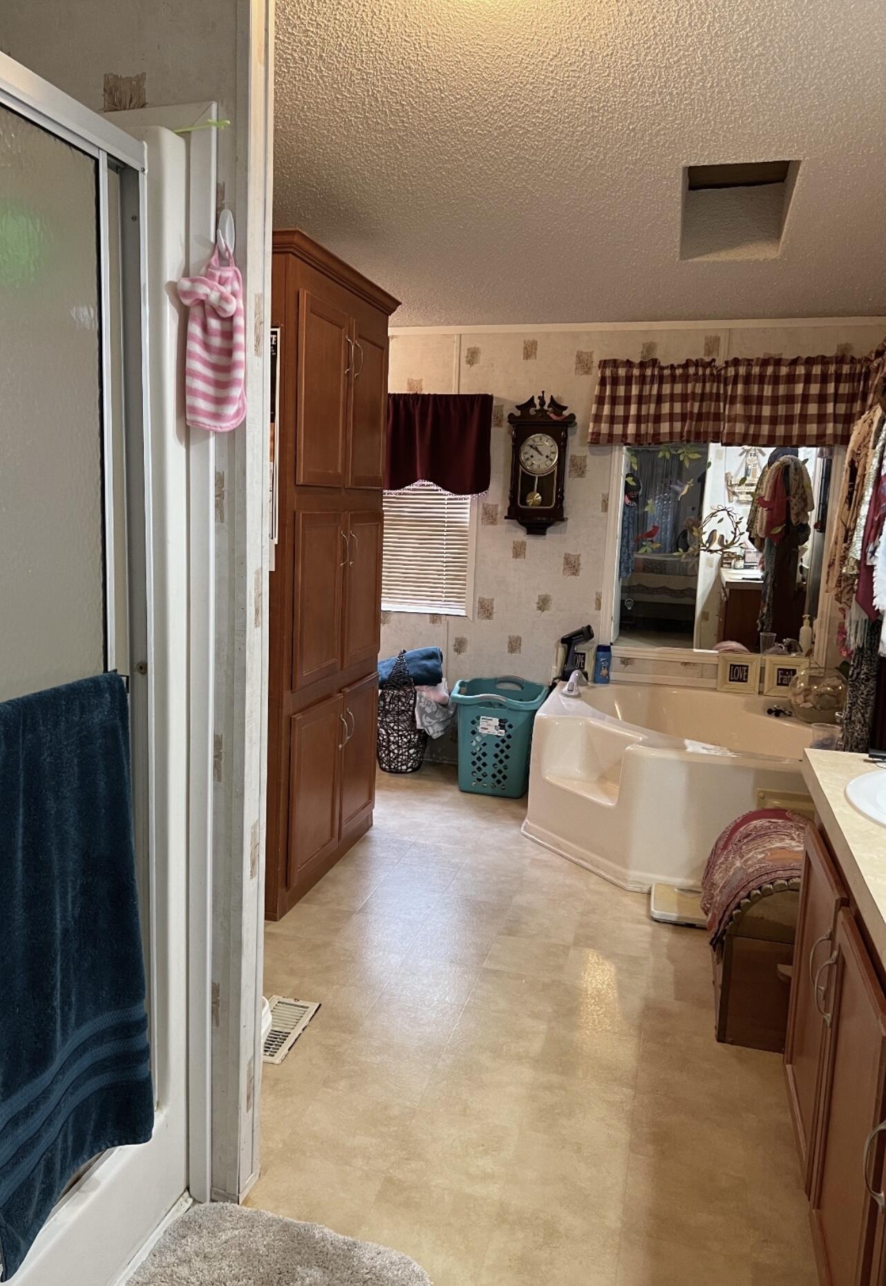 438 East Spencer Road Campton, KY 41301 - Photo 11 of 12 47E40E87-355C-47CE-8172-02A9611969BE