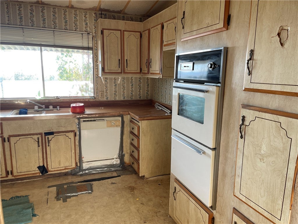 678 South Bowie Road Golden Valley, AZ 86413 - Photo 19 of 35 Gallery Image 19