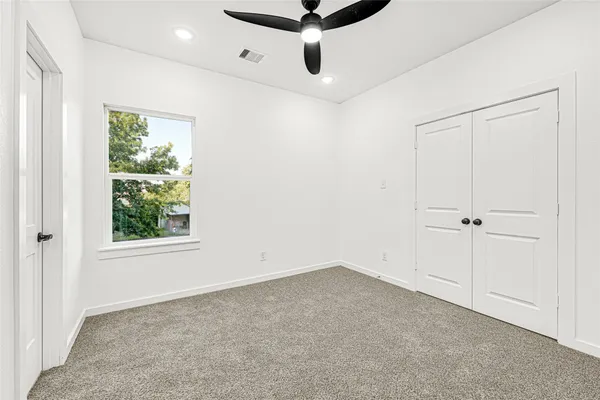 $2,000 | 9316 Waller Street, Houston, TX 77012