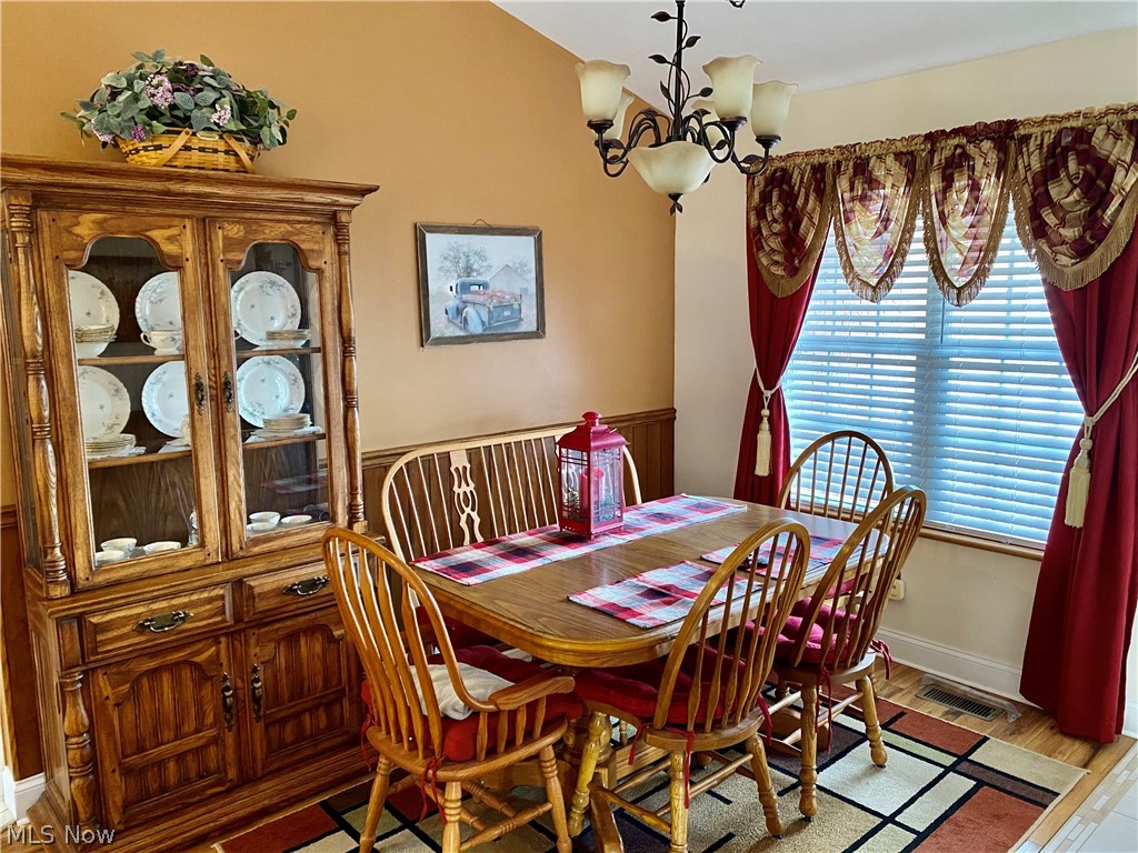 5647 Innkeeper Street Southeast Dennison, OH 44621 - Photo 5 of 25