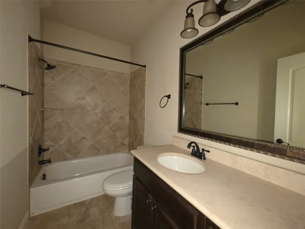 $3,000 | 14 Jonquil Place, Tomball, TX 77375