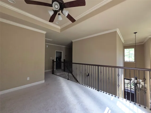 a view of entryway with livingroom