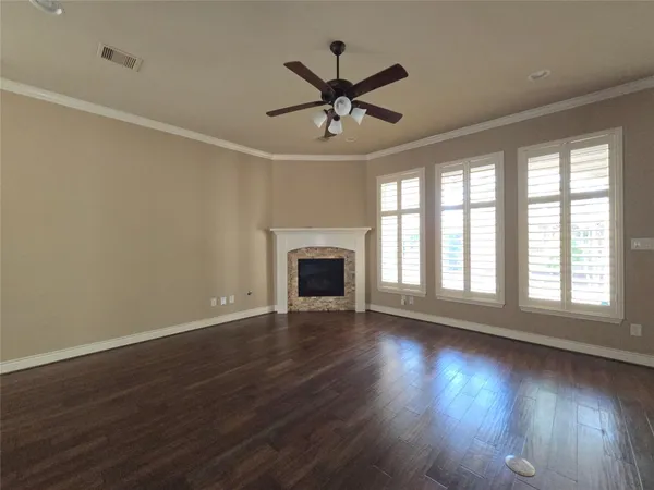 $3,000 | 14 Jonquil Place, Tomball, TX 77375