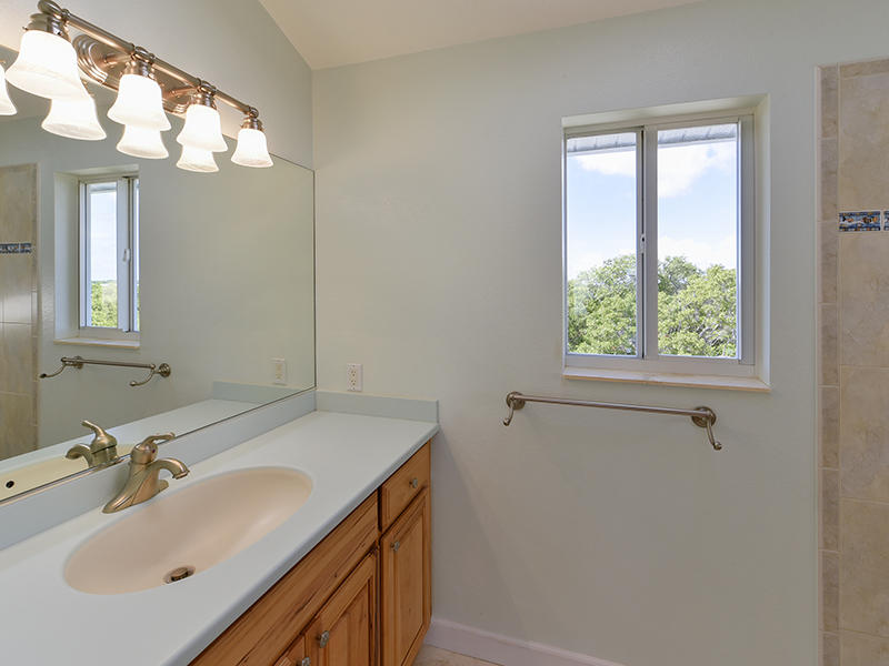 1525 Niles Road Summerland Key, FL 33042 - Photo 15 of 27 Guest Bathroom