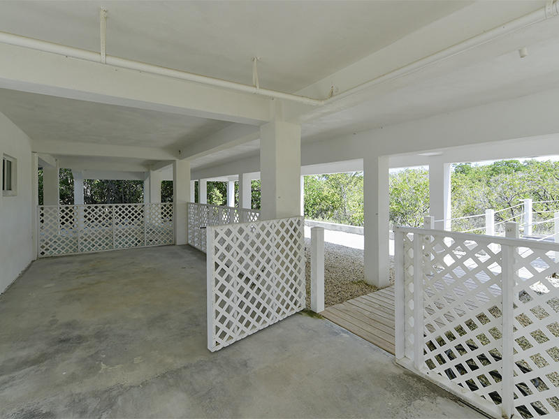 1525 Niles Road Summerland Key, FL 33042 - Photo 20 of 27 Carport