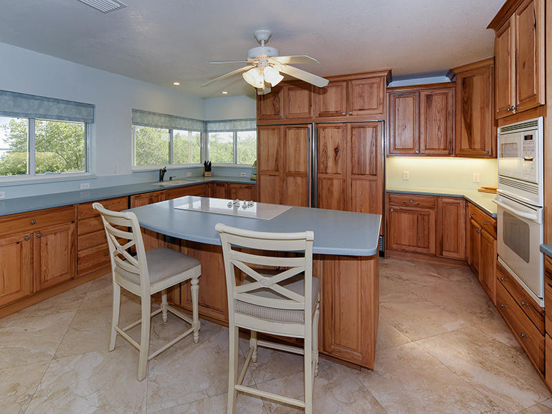 1525 Niles Road Summerland Key, FL 33042 - Photo 7 of 27 Kitchen