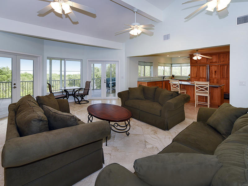 1525 Niles Road Summerland Key, FL 33042 - Photo 9 of 27 Great Room