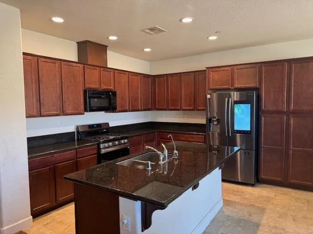 $399,000 | 9670 Cabernet Court, Patterson, CA 95363