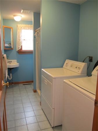 85 Madison Road Tewksbury, MA 01876 - Photo 17 of 21 Gallery Image 17