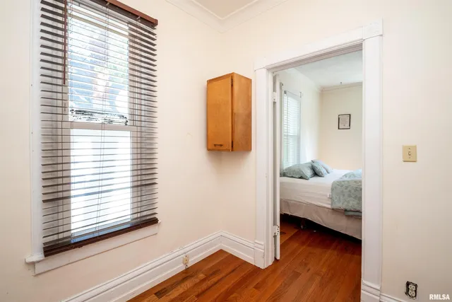 $275,000 | 1637 West Moss Avenue, Peoria, IL 61606