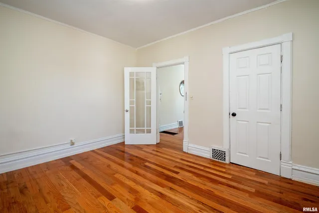 $275,000 | 1637 West Moss Avenue, Peoria, IL 61606