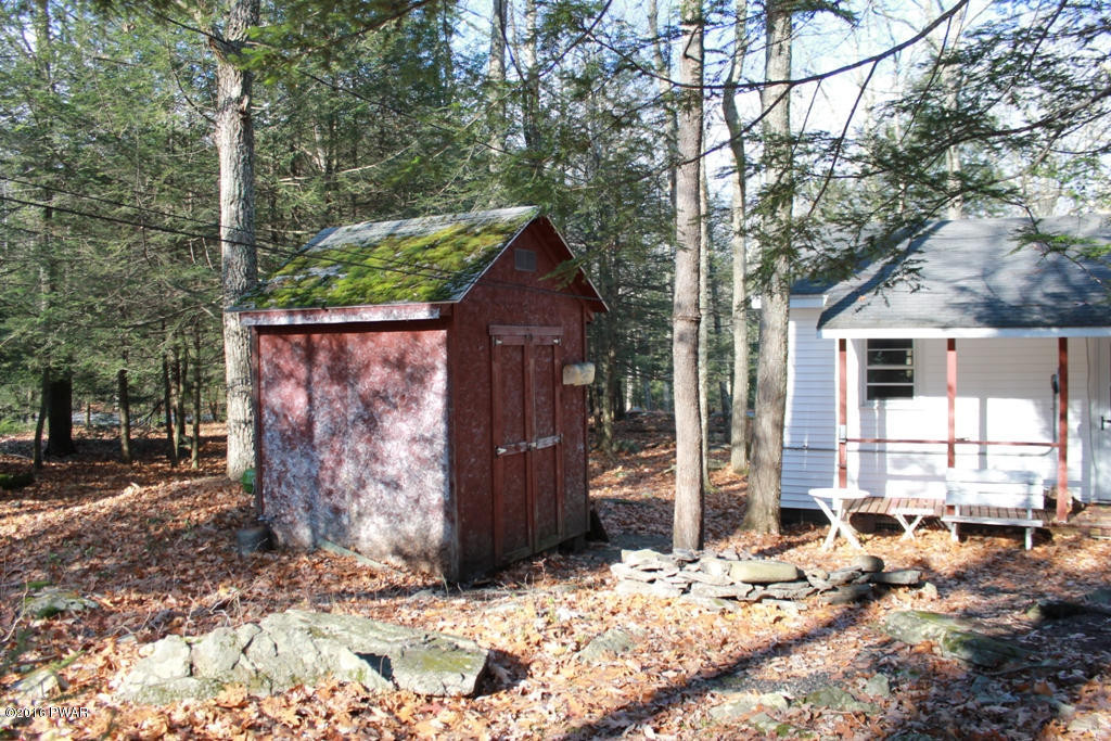225 Brewster Road Dingmans Ferry, PA 18328 - Photo 15 of 17