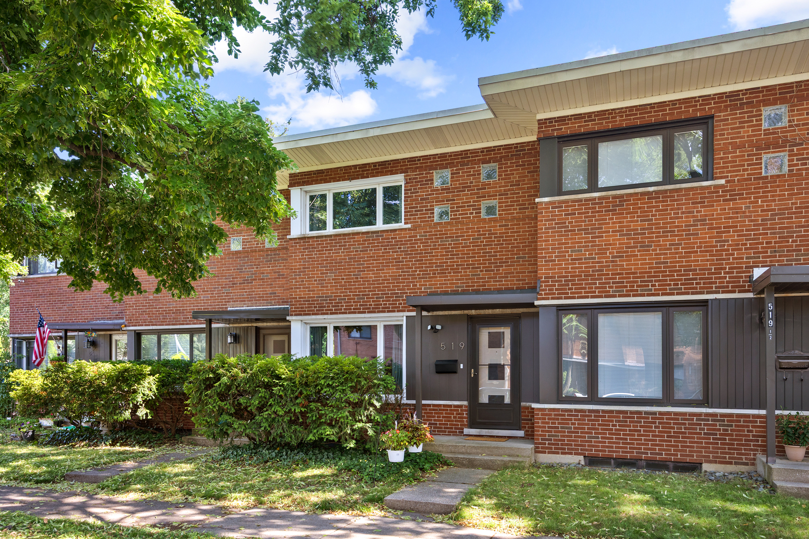 519 Ridge Road Wilmette, IL 60091 - Photo 2 of 31