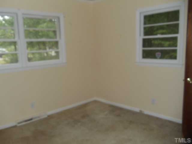 5302 Barbee Road Durham, NC 27713 - Photo 8 of 9